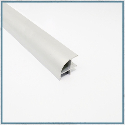 Profile de extrusión de aluminio blanco Shengxin de 15 mm con servicio de procesamiento de perforación