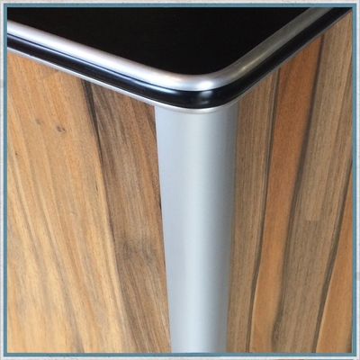 Profile de extrusión de aluminio blanco Shengxin de 15 mm con servicio de procesamiento de perforación