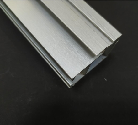 Perfiles de aluminio 6063 T5 T6 personalizados para puertas y ventanas espesor 0,8 mm-2,0 mm