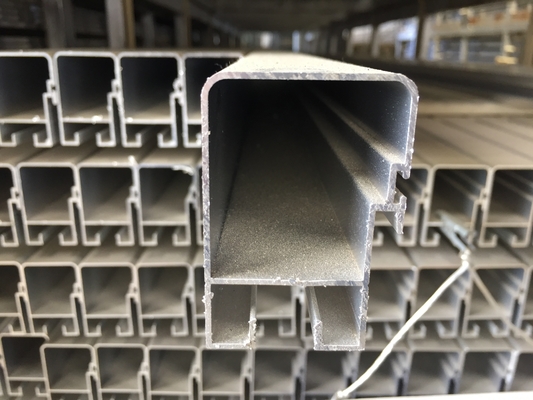 Perfil de aluminio recubierto en polvo para soluciones personalizadas de ventanas y puertas aleación 6082