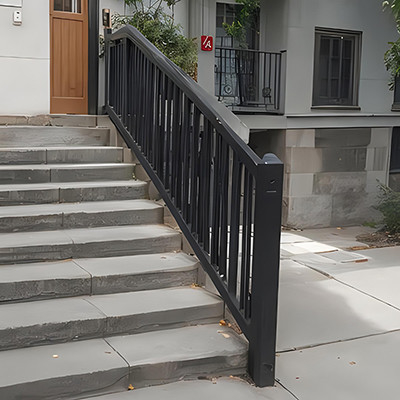 Las barreras de los balcones exteriores son barreras de aluminio con tolerancia de longitud del ±1%.