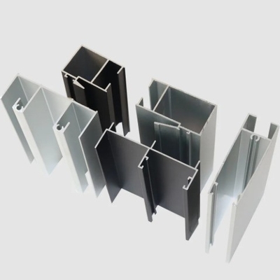 Min 0,3 mm espesor de pared Perfil de aluminio de bronce para servicio de corte de puertas y ventanas