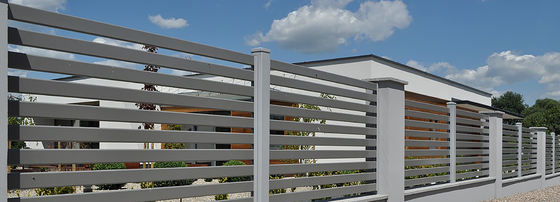 Recinto de aluminio vertical para patio exterior con recubrimiento de polvo negro sólido