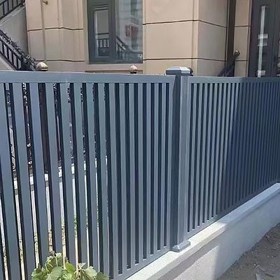 Grado de cercas de la piscina de la serie 6000 Panel de cercas metálicas ornamentales de aluminio para protección