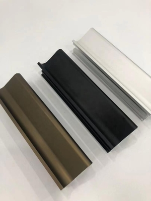 6063 Perfiles de puertas y ventanas de bronce de aleación de aluminio para requisitos del cliente 1003 1004