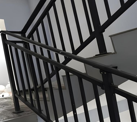 Cercas de jardín horizontales de aluminio con cubierta de polvo negro Dorado