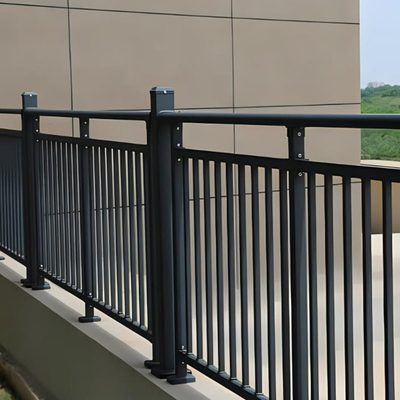Cercas de jardín horizontales de aluminio con cubierta de polvo negro Dorado