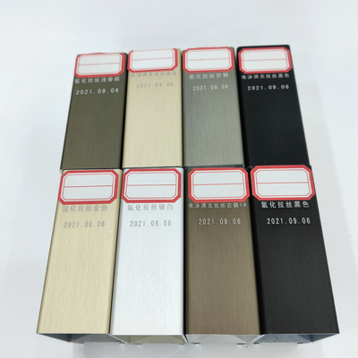 Perfiles de aluminio para ventanas de la serie 20 y puertas de la serie 25 en color champán