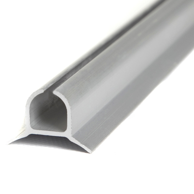 Perforación de perforación de precisión de corte de extrusión de aluminio para el riel de toldo en plata
