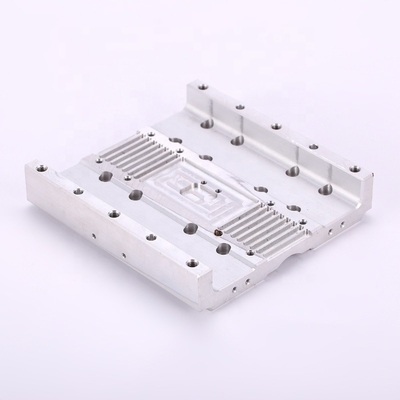 Procesamiento de disipadores de calor de aluminio Perfiles de extrusión certificados ISO de espesor de 0,30 mm personalizados