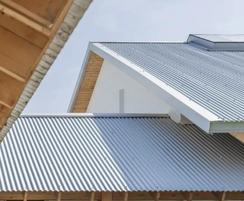 Techo de aluminio con aislamiento térmico y servicio de soldadura