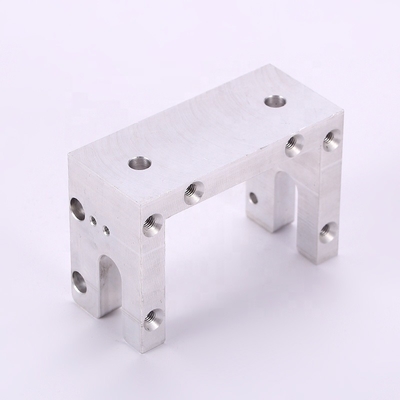 Productos de aluminio CNC personalizados para máquinas de prensa de radiadores o disipadores de calor de 630 a 5500 toneladas