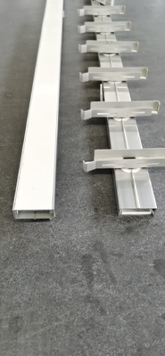 Mejore su valla de jardín con perfiles de aluminio semi-ocultos de la serie 6000