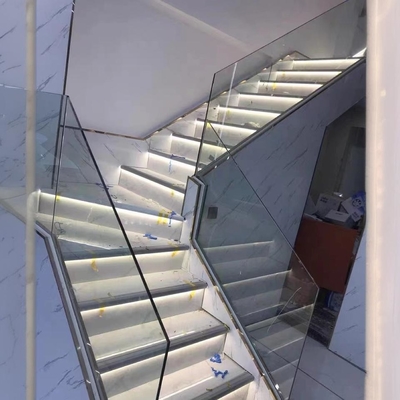 Escaleras sensor de iluminación luz LED con perfiles de extrusión de aluminio y es material de aleación