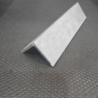 T3-T8 Perfil de esquina de aluminio templado de Shengxin 6063 Extrusión para decoración de interiores