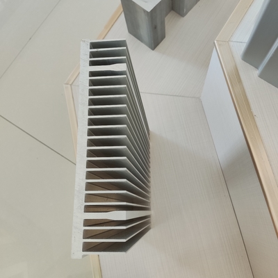 Desenrollamiento 6063 6061 T5 T6 Perfil de aluminio de disipador de calor personalizado para diversas extrusiones
