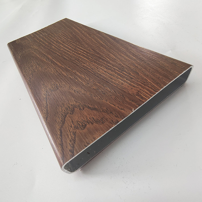 5.8-6.0M longitud perfiles de extrusión de aluminio de grano de madera 3D para ventanas puertas piso de pérgola