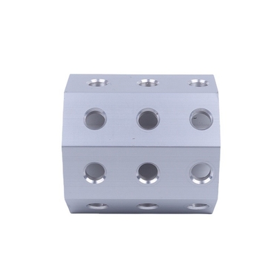 Profiles de aluminio anodizados de extrusión CNC para secciones industriales de 0,8 mm a 2,0 mm de espesor