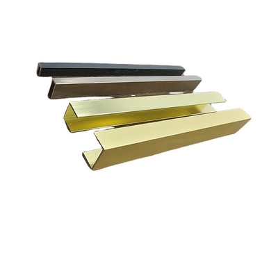 0.30mm espesor perfil de aluminio anodizado personalizado para barandillas de vidrio en forma de U