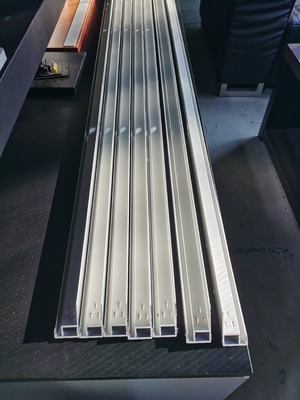Perfil de marco de aluminio para panel solar 5.8-6.0M longitud Sistema de montaje solar Shengxin