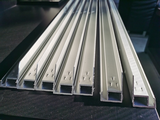Perfil de marco de aluminio para panel solar 5.8-6.0M longitud Sistema de montaje solar Shengxin
