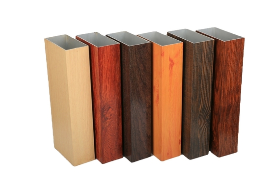 Variedad de perfiles de extrusión de aluminio de grano de madera para soluciones de ventanas personalizadas