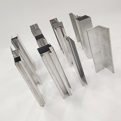 6061/6060/6063/6082 Perfil de aluminio de aleación cuadrada para distribuidores de puertas y ventanas