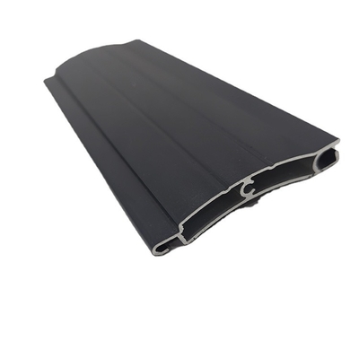 Perfiles de cuchillas de aluminio recubiertas en polvo para protectores solares y persianas en Europa