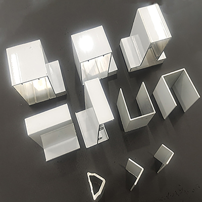 6063 T5 Perfil de extrusión de aluminio para perfiles de ventanas cuadradas y colores personalizados