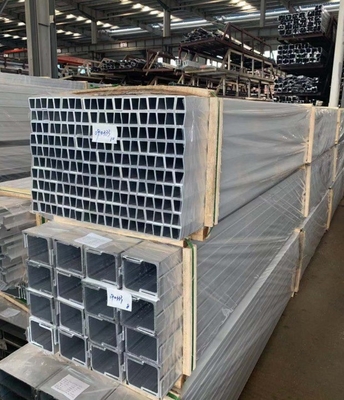 Tolerancia ± 1% de perfiles de aluminio para puertas y ventanas para satisfacer las necesidades del cliente
