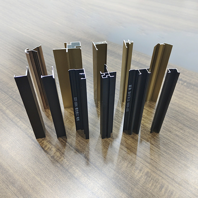 Perfiles de aluminio de color champán de diseño moderno para ventanas y puertas en Bolivia