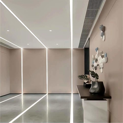 Perfil LED de aluminio de color personalizado para iluminación de banda LED de 5,8-6,0M de longitud