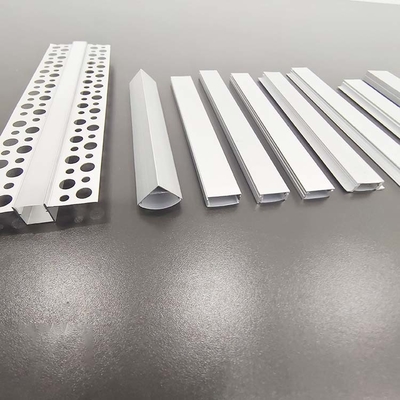Perfil de extrusión de aluminio personalizado de diseño moderno para perfiles de banda LED en forma de U