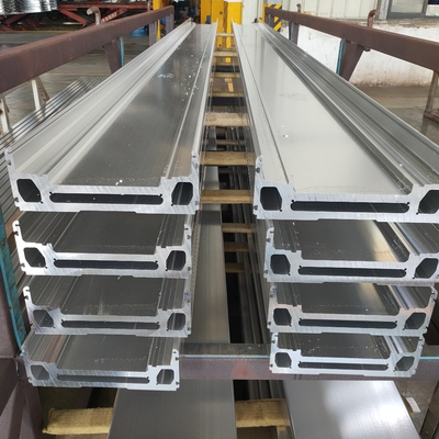 Servicio de soldadura experto para perfiles arquitectónicos de aluminio con tolerancia ±1% en Colombia