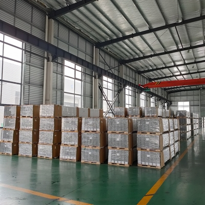 Marcos de paneles solares ligeros Perfiles de sección de aluminio para sistema solar personalizado