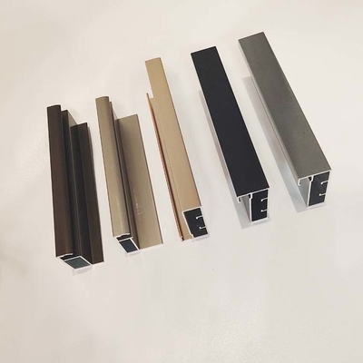 Perfiles de aluminio 6063 6061 T5 naturales personalizados para ventanas y pérgolas de baños