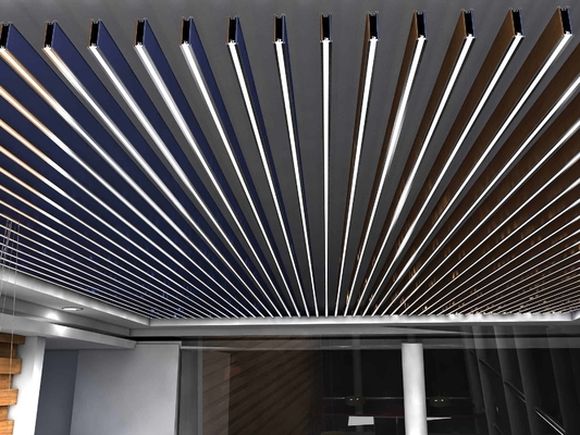 Profiles de techo de aluminio para exterior para decoración de grano de madera recubierto en polvo