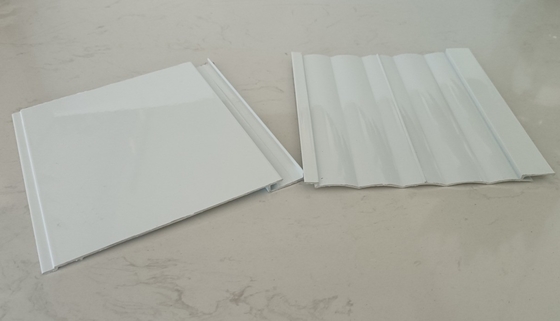 Cuadro de aluminio personalizado para ventanas de madera de grano de aluminio de perfil de producción de top-marcos