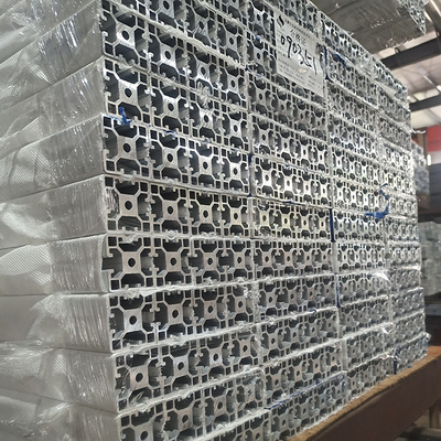 6063-T5 Grado de material Perfil de aluminio extrudido de la serie 6000 para el marco del banco de trabajo