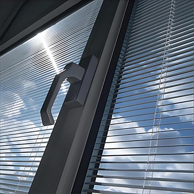 Puertas y ventanas de cristal de vidrio comercial con persianas de material de aleación de aluminio 6063