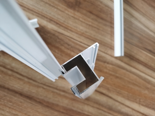 RAL 7011 Perfiles de aluminio con recubrimiento en polvo para ventanas y puertas de revestimiento en Madagascar