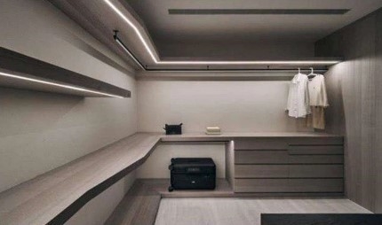 Perfil de aleación de aluminio Tabla de faldón negro con perfil de faldón de aluminio de pared LED