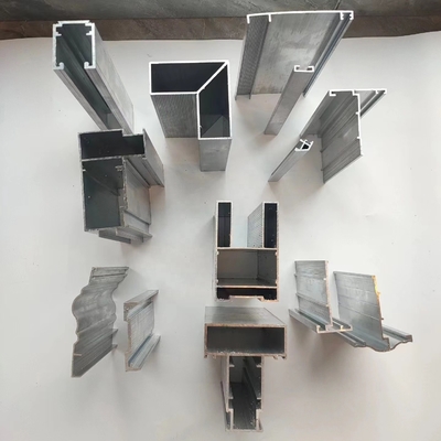 Perfiles de aluminio duraderos para ventanas corredizas y puertas de revestimiento según sus necesidades