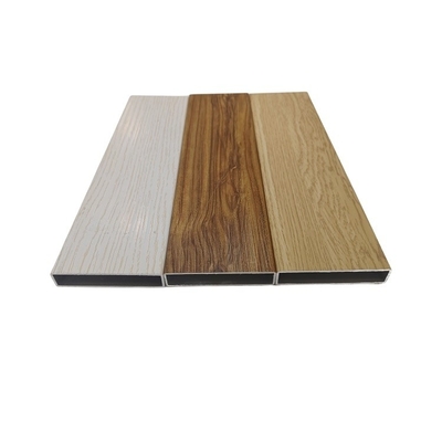 Perfil de grano de madera de aluminio de color personalizado para paredes o cercas decorativas exteriores