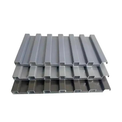 Los paneles ondulados de granos de aluminio de aleación de madera o de techo cumplen con la norma GB
