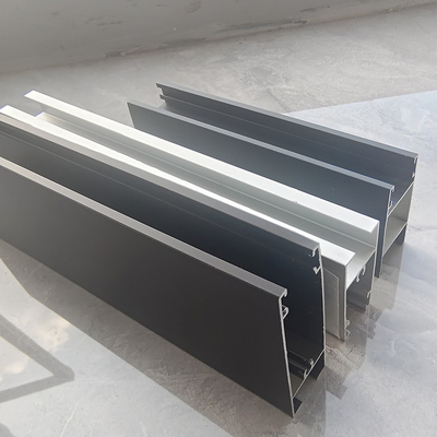Perfiles revestidos con polvo de aluminio para puertas y ventanas que satisfagan los requisitos del cliente