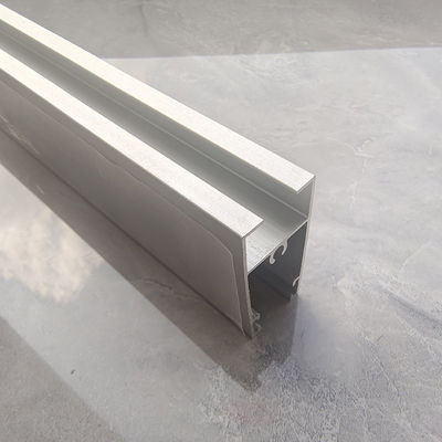 Perfiles revestidos con polvo de aluminio para puertas y ventanas que satisfagan los requisitos del cliente