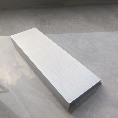 Perfiles revestidos con polvo de aluminio para puertas y ventanas que satisfagan los requisitos del cliente