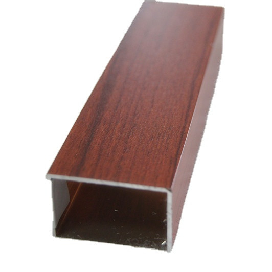 Color de madera tubo cuadrado de aluminio con servicio de soldadura 1,5x0,75mm espesor personalizado