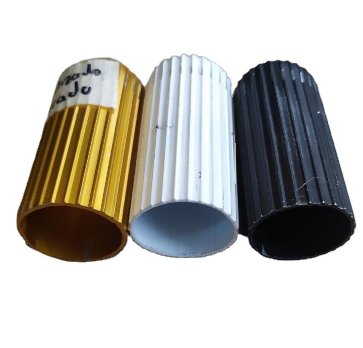 Tubos de puertas de ventanas personalizados de aluminio L20 de aleación de aluminio 6063 de aleación de aluminio Dorado